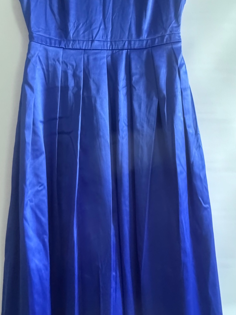 tahari satin navy blue sleeveless maxi dress. - Picture 6 of 6